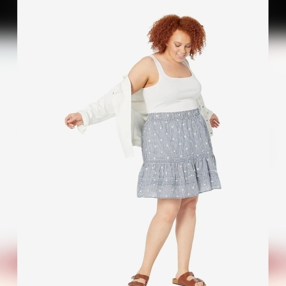 Madewell Embroidered Tiered Pull-On Mini Skirt. Plus 1x - Picture 7 of 10